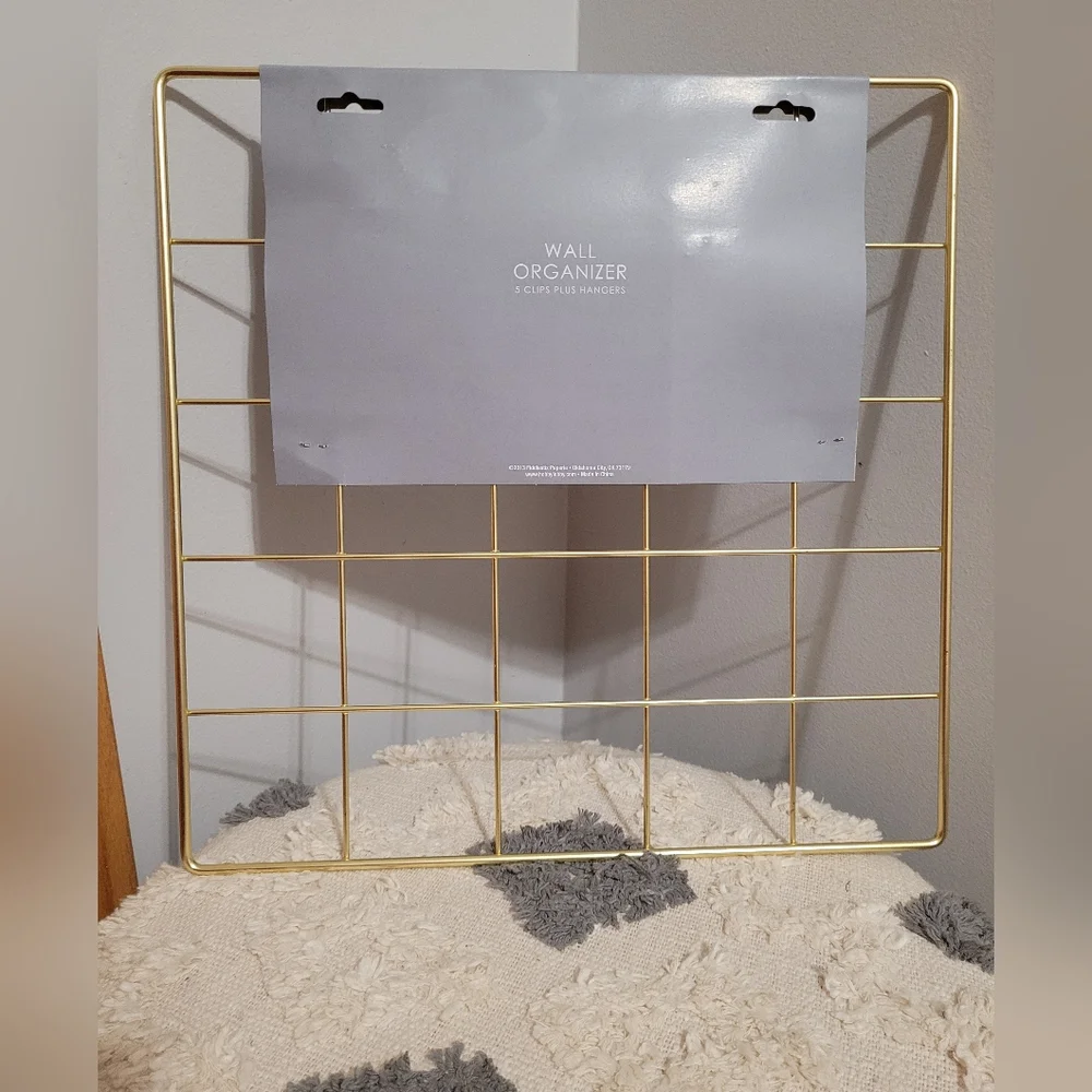 NWT Wall Organizer Gold like detail ✨️ - Picture 3 of 6
